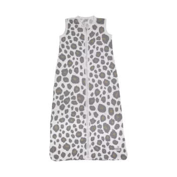 Meyco Zomerslaapzak – een lichte en ademende babyslaapzak, gemaakt van 100% katoen, ontworpen om je baby comfortabel en veilig te laten slapen tijdens warme zomernachten, zonder oververhitting, geschikt voor verschillende leeftijden.